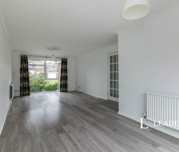 3 bedroom house to rent Cherry Close, Banstead, SM7 - Photo 6