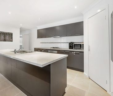 Spacious Four Bedroom Family Home with Study & Alfresco! - Photo 6