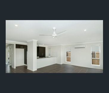 Easy Family Living on Darrau Avenue - Photo 1