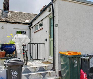 1 bedroom in a flat share to rent - Photo 4