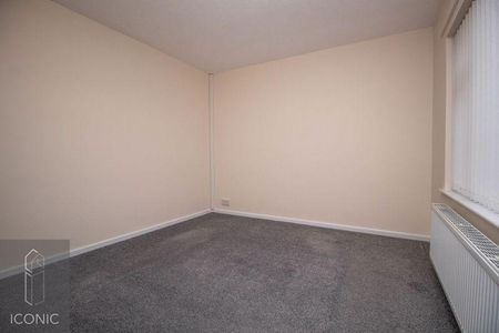 3 bedroom detached bungalow to rent - Photo 3