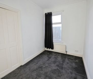 2 bedroom House To Let - Photo 2