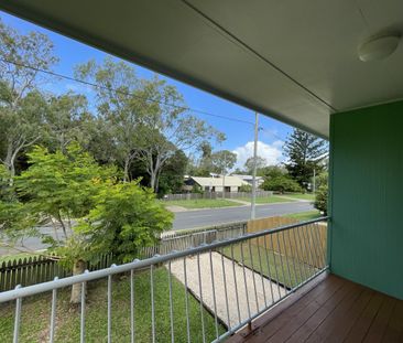 Very quaint highset home with airconditioning - Photo 6