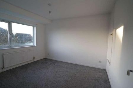 Midsummer Meadow, Shoeburyness, SS3 - Photo 4