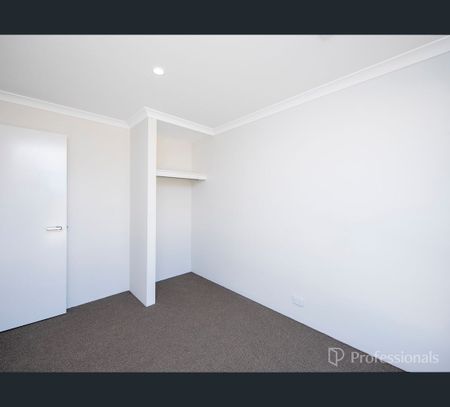 11 Impact Grove, Yanchep, WA 6035 - Photo 4