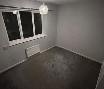 2 bedroom semi-detached house to rent - Photo 3