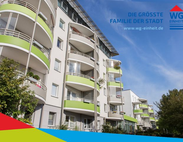 !! NEU !! 2 Zimmer, Küche mit Fenster + sonniger Balkon - Photo 1