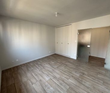 Location Appartement 2 pièces 45m² - Photo 3