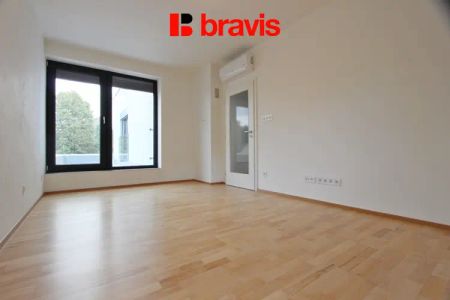 Podnájem bytu 3+kk, ulice Úpatní, Brno - Nový Lískovec, balkon, klimatizace, možnost parkování - Photo 4