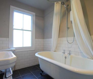 3 bedroom maisonette to rent - Photo 3