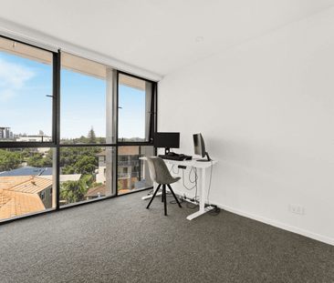 Live the Chevron Island Lifestyle - Cafés, Culture & Convenience - Photo 3