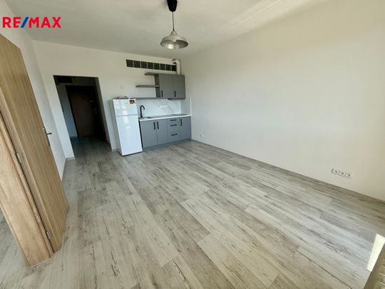 Pronájem bytu 2+kk v osobním vlastnictví 42 m², Valašské Meziříčí - Photo 1