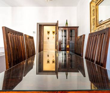 3 bedroom luxury Apartment for rent in Seville, Spain - Photo 1