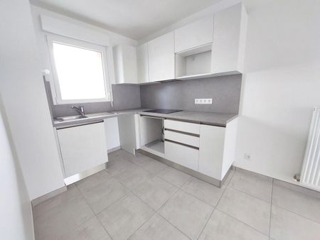 location Appartement T3 DE 61.63m² À GRENOBLE - Photo 2