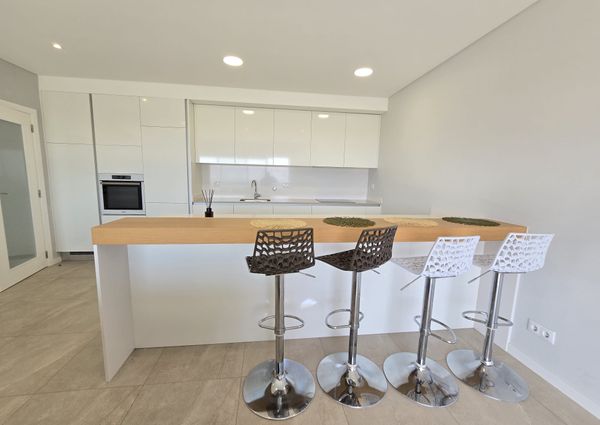 Apartamento T1 para arrendamento, com vista mar em Albufeira, Algarve