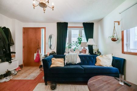For Lease - 53 Churchill Avenue Unit# Main, Toronto, Ontario - Photo 3