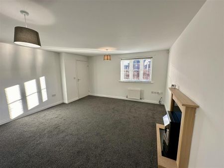 3 bedroom terraced house to rent - Photo 3