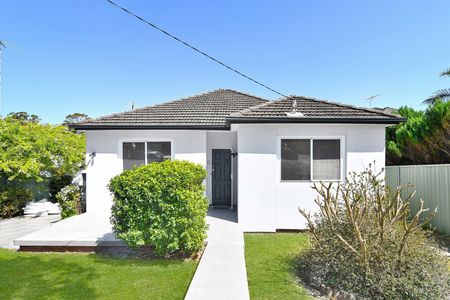 47 Mutual Road, Mortdale NSW 2223 - House For Rent | Domain - Photo 4