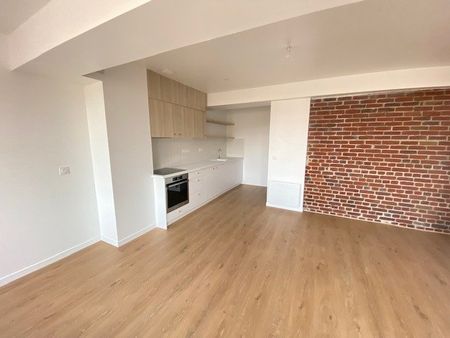 A LOUER APPARTEMENT 2 CHAMBRES PLEIN CENTRE VILLE DE ST QUENTIN 02100 - Photo 3