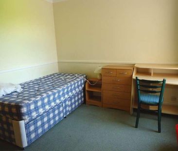 Sedgley Road, Winton, Bournemouth, BH9 - Photo 2