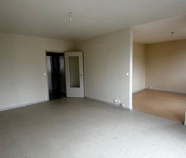 Appartement lumineux situé, proche des transports et commerces. - Photo 3