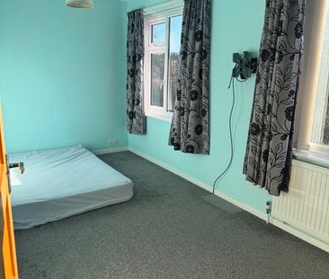 Room in a Shared House, Egdon Drive, LU2 - Photo 5