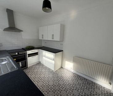 Biddulph Estate, Llanelli, SA15 - Photo 1