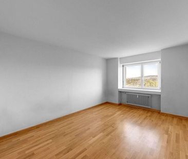 Living in a well-maintained high-rise building - Foto 1