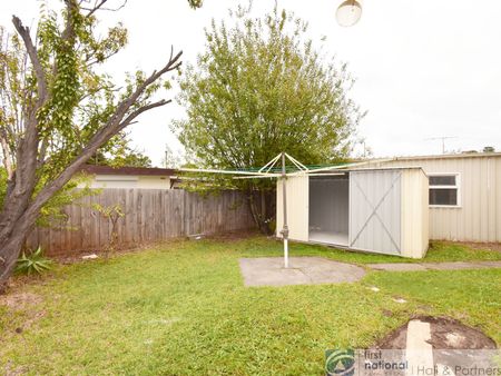 Perfect Family Home! - Photo 5