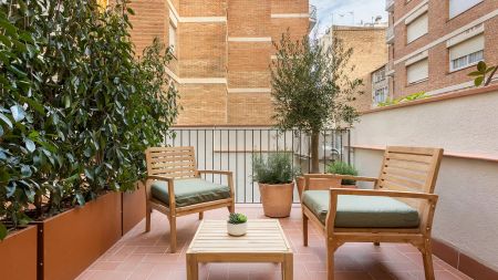 Room in a shared 10-bedroom apartment for rent in Sants, bills included - Foto 5