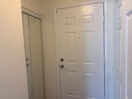 For Lease - 5055 Oscar Peterson Boulevard Unit# 8, Mississauga, Ontario - Photo 4