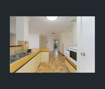 Spacious, Private, Well Located - Photo 6