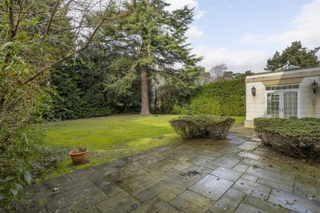 8 bedroom detached house to rent - Photo 3