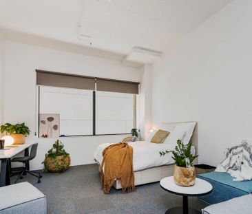 Studio Large - Photo 2