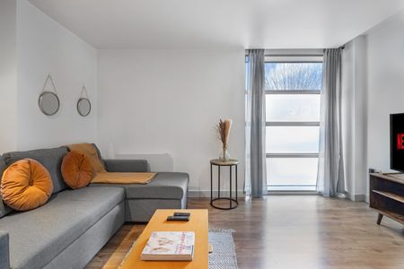 1 Bed Flat, Bacon Street, E2 - Photo 2