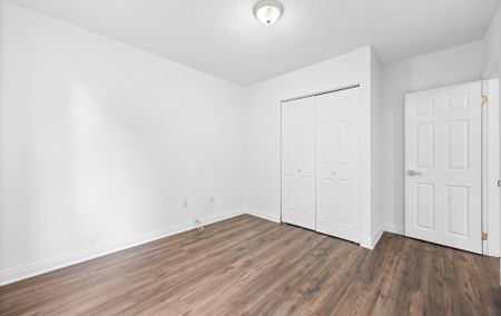 For Lease - 69 Rockcliffe Boulevard Unit# Main Floor, Toronto, Ontario - Photo 2