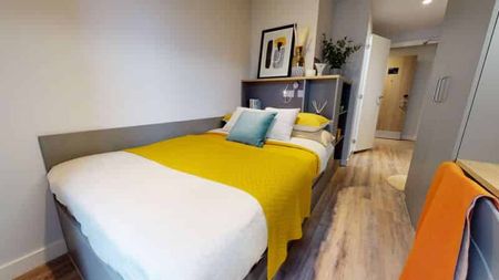 1 Bed Apartment - Photo 3