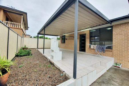 “Neat & Tidy Granny Flat in a Convenient Location” - Photo 3