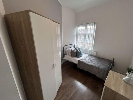 Mixed use to rent - Photo 5