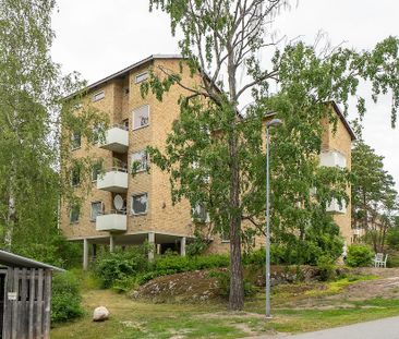 Trallbanevägen 1, Hästhagen - Photo 1