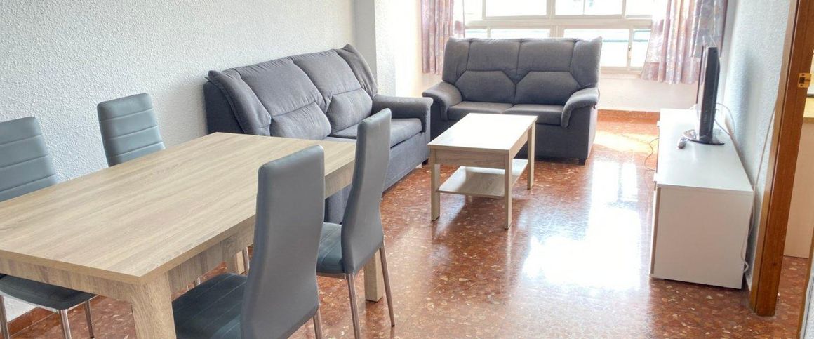 Room - Málaga (El Ejido-La Merced-La Victoria) - Photo 1