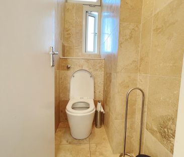 4 bedroom flat share to rent - Photo 5