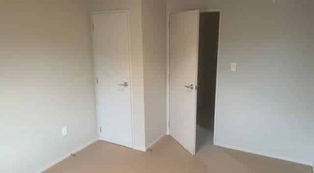 Big house very close to good schools - Photo 3