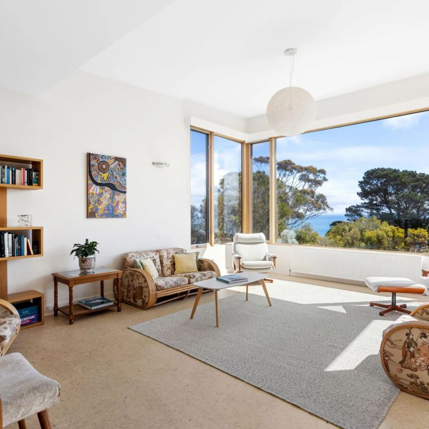 Spectacular views - 5 bedroom home - Photo 1