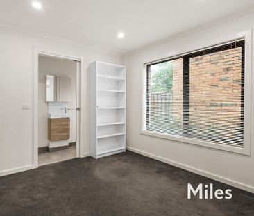 2/40 Station Road, Rosanna - Photo 1