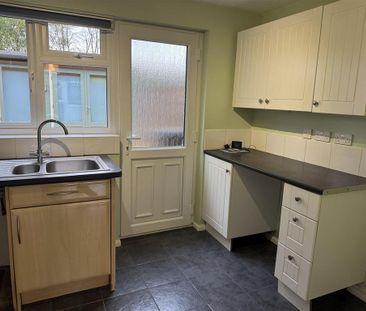 2 bedroom detached house to rent - Photo 2