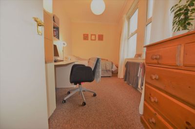 7 bedroom House in Archery Road (7 BED), Leeds - Photo 5