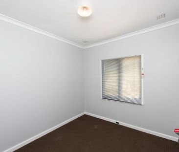 64 Redcliffe Avenue, Balga WA 6061 - Photo 3