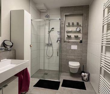 Sonnige 2 Zimmerwohnung mit großer Südterrasse, Stellplatz inkl. - Photo 3