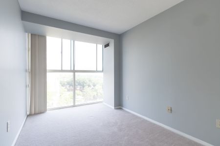 For Lease - 4205 Shipp Drive Unit# 804, Mississauga, Ontario - Photo 4